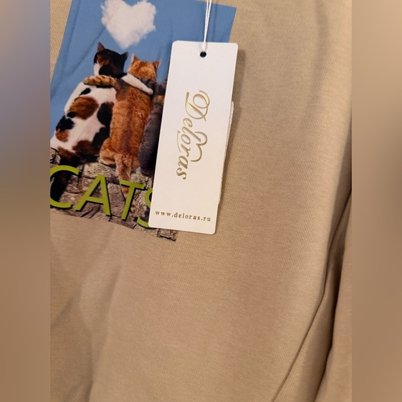 Nwt New Sweater with Cat Graphic - Picture 2 of 9